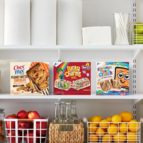 Vista 8 de Cinnamon Toast Crunch Barritas de cereales para desayuno, barras de aperitivos, 8 unidades (paquete de 6)