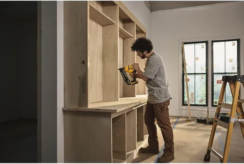 Vista 4 de Dewalt DCN660B Clavadora angular Lithium-Ion 16, sin cable, 20 V max (Herramienta sin batería)