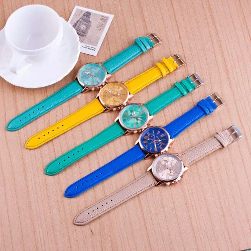 Vista 7 de yunanwa Paquete de 10 relojes de silicona unisex estilo Tally para mujeres y hombres correa de cuero reloj deportivo dorado Oro
