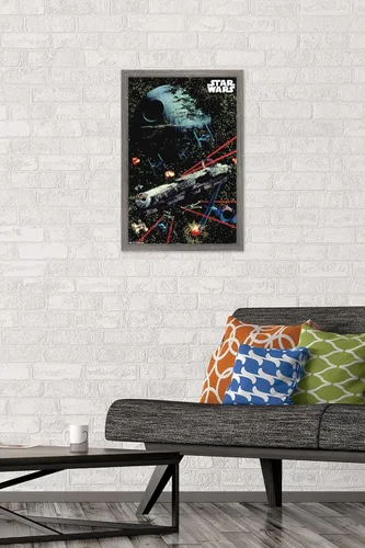 Vista 2 de Trends International Star Wars: Saga - Póster de pared de batalla espacial, 14.725 x 22.375 pulgadas, versión enmarcada de madera de granero
