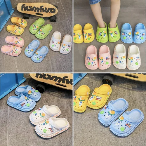 Vista 3 de Simplee kids Toddler Kids Clogs Baby Boys Girls Classic Water Garden Slippers Lightweight Cartoon Sandals Summer Beach Pool Outdoor Play Shoes