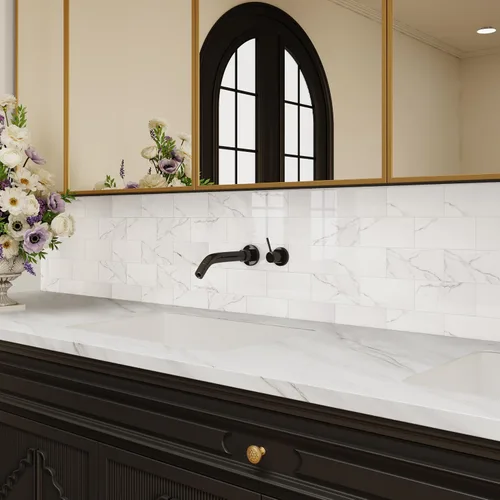 Vista 8 de COLAMO Protector contra salpicaduras de lujo de 10 hojas que se despega y pega, azulejo de metro blanco de piedra sintética autoadhesiva de 12"x12