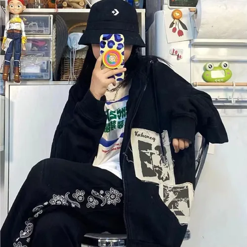 Vista 6 de Sudadera con capucha vintage para mujer, sudadera de gran tamaño con estampado de graffiti punk con cremallera para adolescentes, bolsillos estéticos