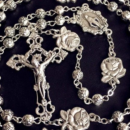 Vista 4 de elegantmedical Hecho a mano de plata rosa cuentas Católica 5 Décadas Rosario caso Cruz Caja de regalo Italia crucifijo cruz, Metal, No es una piedra