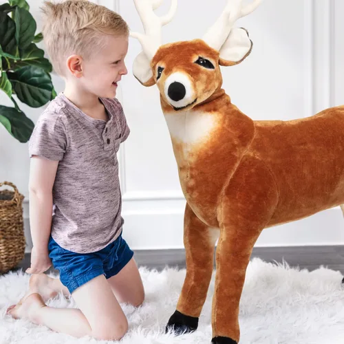 Vista 9 de Ciervo gigante de Melissa & Doug, animal realista relleno, más de 3 pies de largo