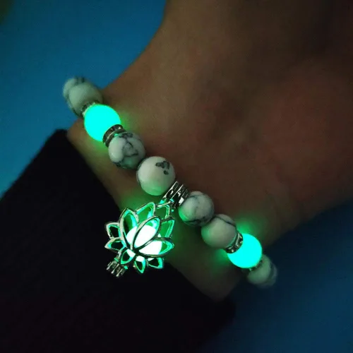 Vista 3 de Pulsera luminosa con forma de flor de loto que brilla en la oscuridad para mujer, piedras turquesas naturales, joyería de oración de yoga, Metal