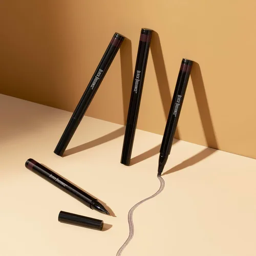 Vista 7 de Black Radiance Eye Appeal™ Micro Brow Pen Marrón Oscuro