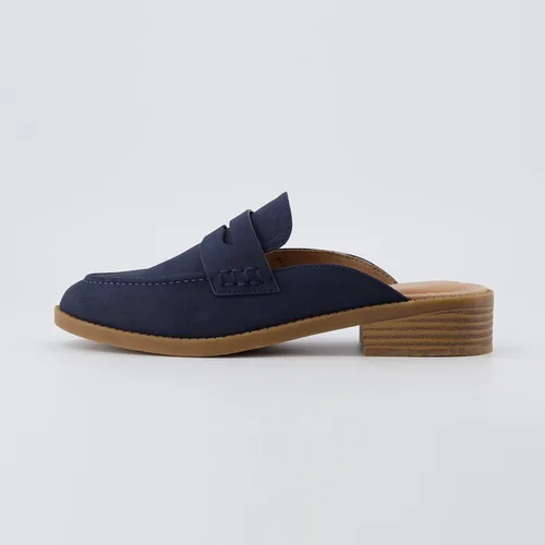 Vista 2 de CUSHIONAIRE Mule Prescott sin cordones para mujer + espuma viscoelástica, anchos disponibles, Negro