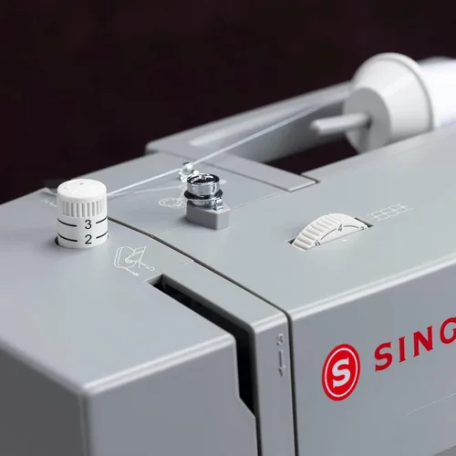 Vista 4 de Singer Máquina de coser computarizada resistente HD6600