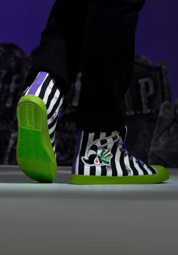 Vista 11 de Tenis unisex Beetlejuice a rayas blancas y negras Multicolor
