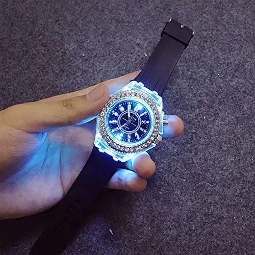 Vista 5 de yunanwa Paquete de 8 relojes con luces LED luminosas para mujeres y hombres, unisex, vestido de gelatina de verano, relojes de pulsera, pulsera