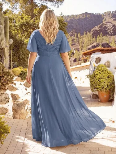 Vista 2 de Ever-Pretty Vestidos formales de noche de gasa para mujer con cuello en V de talla grande para mujeres con curvas, vestido de dama de honor de largo