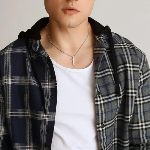 Vista 3 de Collar de cruz para mujeres y hombres, de acero inoxidable, chapado en oro de 18 quilates, cadena de caja con colgante de cruz negra, plata simple