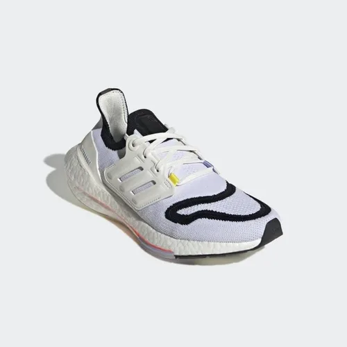 Vista 4 de adidas Tenis de correr Ultraboost 22 para mujer