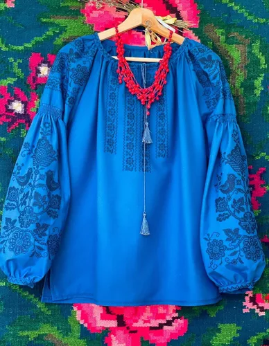 Vista 3 de Blusa bordada ucraniana - Camisa casera de algodón azul con bordado floral Vyshyvanka Top para mujer Tamaño y color personalizados XS a 4XL