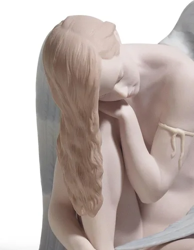 Vista 2 de LLADRÓ Maravillosa figura de ángel. Figura de ángel de porcelana.