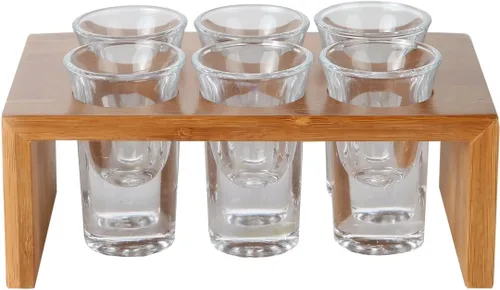 Vista 5 de Lily's Home Juego de soporte de bambú para chupito con 6 vasos transparentes de base pesada de 1 onza – Fácil de transportar, elegante de mostrar