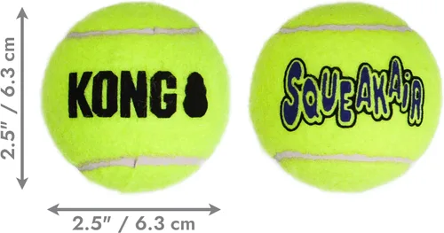 Vista 5 de KONG - Pelotas Squeakair (paquete de 6) - Pelotas de tenis chirriantes de primera calidad, suaves con los dientes - para perros medianos