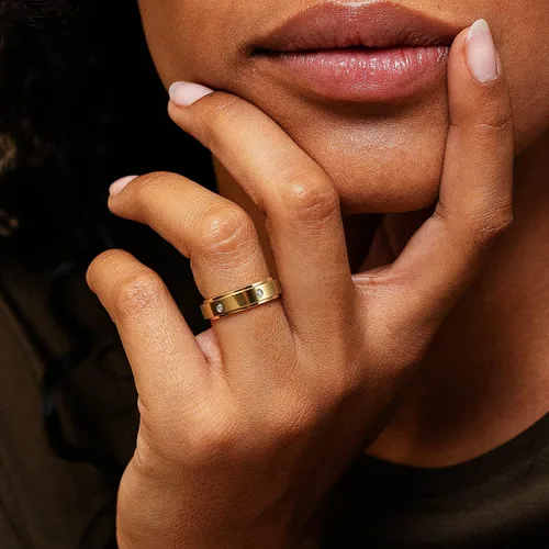 Vista 2 de Kainier Anillos de ansiedad chapados en oro de 14 quilates piedras de circonita cúbica anillos giratorios para mujeres y hombres anillos