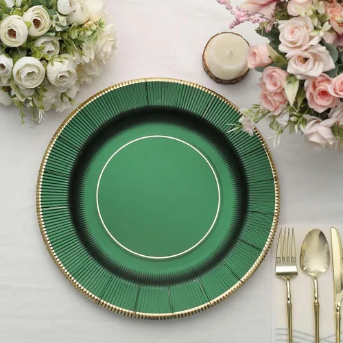 Vista 6 de Efavormart 25 Pack 13" Platos de servir desechables metálicos de color esmeralda de cazador con rayos de sol verde, platos de carga de papel Verde