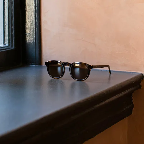Vista 5 de Kolo Webster - Gafas de sol premium estilo clásico en forma cuadrada fabricadas en Italia Gris Cristal Universal