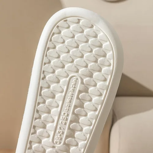 Vista 8 de WATMAID Pantuflas mullidas para mujer, ultra suaves, con punta abierta, mullidas, de piel de felpa, de espuma viscoelástica, suela gruesa