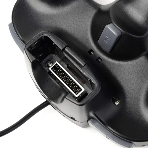 Vista 5 de Paquete de 2 controladores clásicos N64 (negro) con 2 cables de extensión de controlador N64 de 6 pies