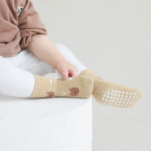 Vista 7 de BOOPH Calcetines antideslizantes para niños pequeños, 5 pares