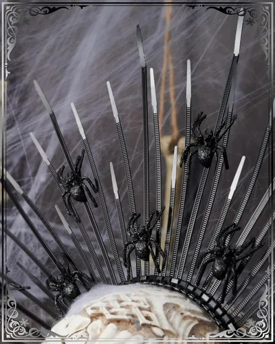 Vista 4 de Zivyes Corona de halo de araña, coronas góticas malvadas, diademas con picos de rayos de sol, accesorios de Halloween