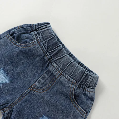 Vista 6 de Noubeau Traje de niña del 4 de julio con diseño de bandera americana, top halter para niñas, jeans rasgados, pantalones cortos de mezclilla, ropa