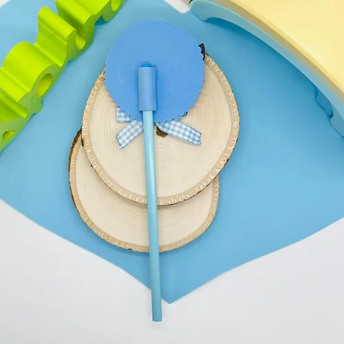 Vista 8 de Adorno para lapiz hecho a mano, adorno para lapiz de motivo de niño, aplique en goma eva para lapiz. adorno de niño para lapiz, adorable diseño