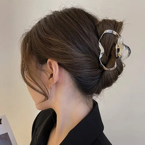 Vista 4 de Brinie Pinzas para el cabello, paquete de 2 pinzas geométricas huecas de aleación de metal antideslizantes para cabello grueso y fino, para mujeres