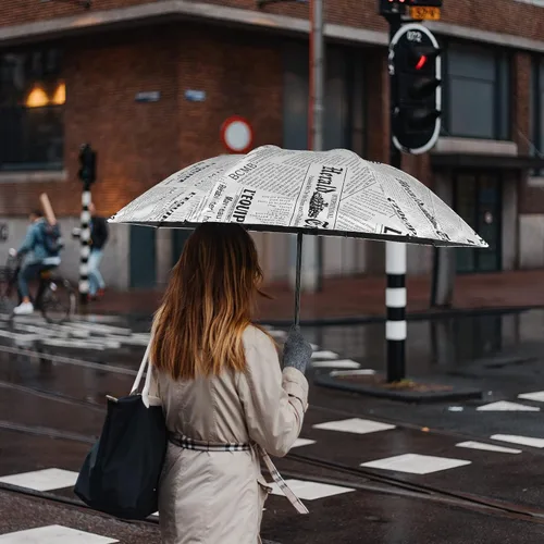 Vista 7 de YUEHUA Sombrilla pequeña compacta para lluvia resistente al viento paraguas negro portátil para lluvia paraguas plegable para automóvil paraguas