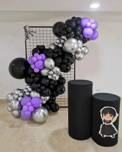 Vista 5 de Kit de arco de globos negros, 129 piezas de diferentes tamaños 18, 12, 10, 5 pulgadas, kit de guirnalda de globos negros para graduación, Halloween
