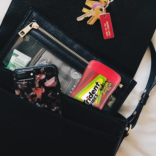 Vista 8 de Trident Vibes SOUR PATCH KIDS Redberry - Goma de mascar sin azúcar, botella de 40 piezas (paquete de 2)