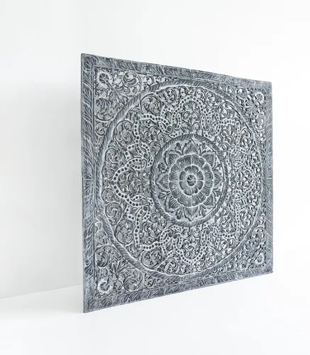 Vista 2 de Mandala - Arte de pared de madera rústica para colgar, decoración del hogar tallada a mano en madera de teca recuperada de Tailandia, 48 pulgadas