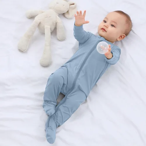 Vista 2 de Pijama de bambú con pies para bebé con puños de manopla, mameluco suave de manga larga de 0 a 12 meses