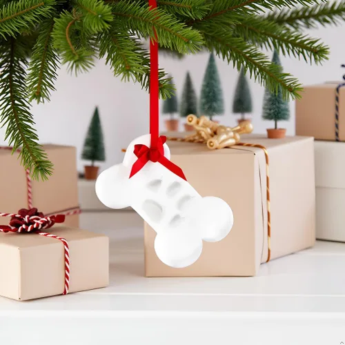Vista 6 de Kate & Milo Adorno de hueso con estampado de pata de Navidad, recuerdo navideño para mascotas, blanco Pet-Safe Clay, No-Mix or Bake DIY Keepsake