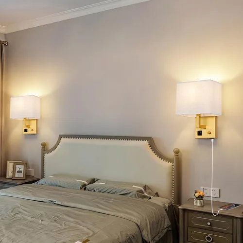 Vista 3 de Aplique de pared enchufable, lámpara de pared de cabecera con enchufe y interruptor regulable, con puerto de carga USB y toma de corriente, adecuado
