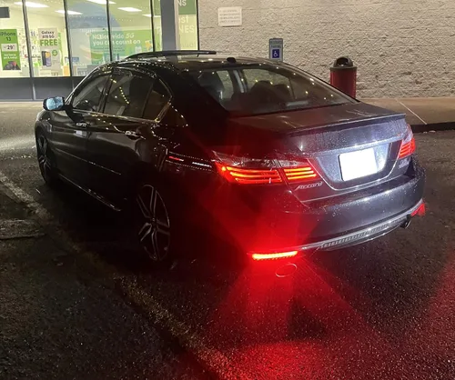 Vista 4 de iJDMTOY OE-Spec Luces Reflectoras LED Completas de Parachoques Inferior con Lente Roja Compatible con Honda Accord Sedán 2016-2017, Funcionan como