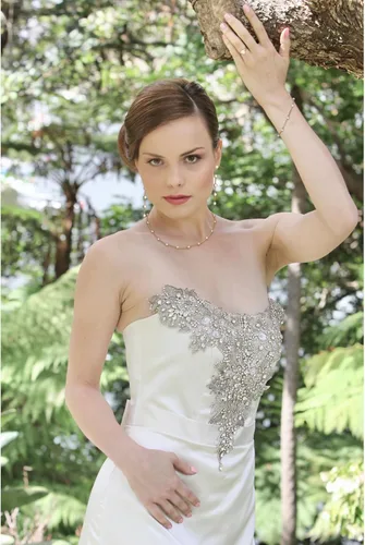 Vista 6 de Delicado conjunto de joyas de perlas para mujer, gargantilla de perlas sintéticas para novia, pulsera de perlas pequeñas, aretes largos de perlas