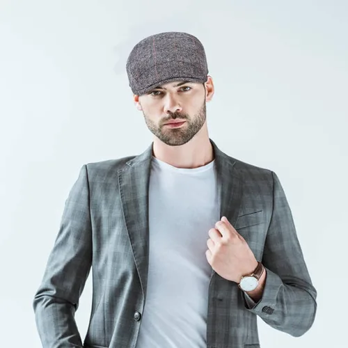Vista 6 de Paquete de 2 sombreros de periódico para hombre, diseño clásico de espiga de tweed, mezcla de lana, gorra plana Ivy Cabbie