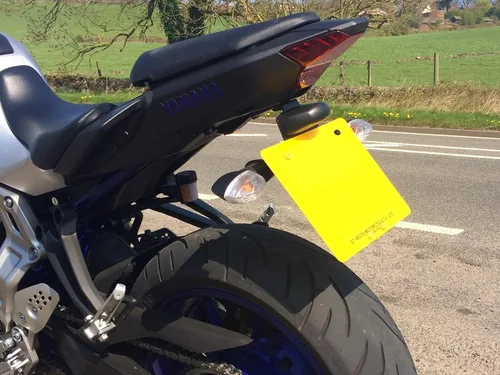 Vista 4 de Eliminador de guardabarros/Tail Tidy para Yamaha FZ-07 / MT-07 - Versión de luz de matrícula OEM