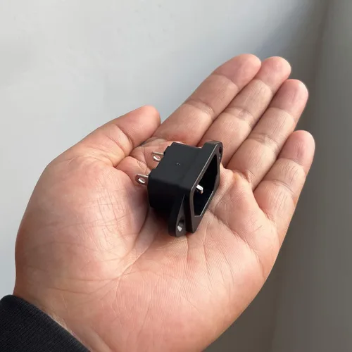 Vista 4 de uxcell Adaptador de enchufe de montaje en panel AC 250V 10A C14 3 pines IEC Módulo de entrada Enchufe Conector de alimentación recto Pack de 4