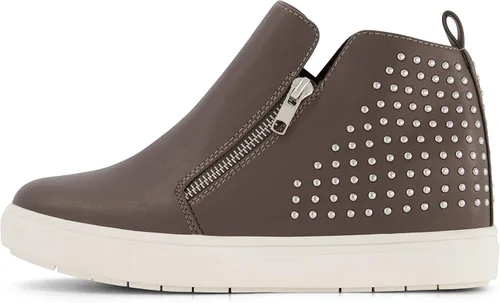 Vista 2 de CUSHIONAIRE Hollywood - Tenis de cuña oculta con tachuelas y espuma viscoelástica para mujer, Negro, 1