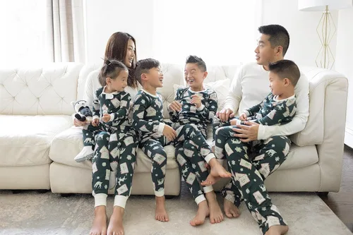 Vista 3 de Burt's Bees Baby Baby Girls' Family Jammies Matching Holiday Organic Cotton Pajamas