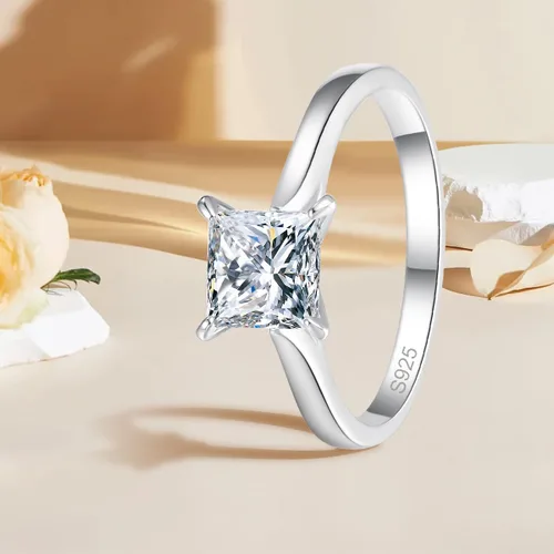 Vista 3 de Anillo de plata de ley 925 con circonita cúbica de corte princesa de 1.5 quilates para mujer