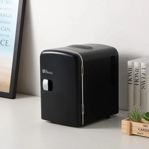 Vista 10 de Mini nevera personal estilo retro para 6 latas UB-CH1 Uber Chill por Uber Appliance negro mate (Blackout Matte Black)