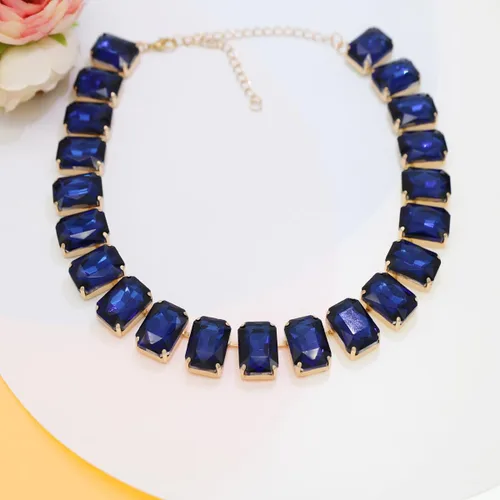 Vista 5 de Gargantilla de cristal con diamantes de imitación para mujer, pieza de declaración de esmeralda, collar de cadena dorada con cuello de cristal