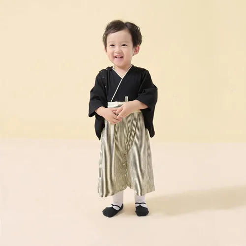 Vista 2 de CRFASIBE Mono para bebé, kimono japonés, de algodón, para niñas, estilo japonés, con 2 pares de calcetines